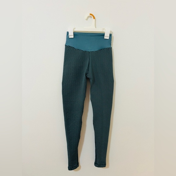 🩷✨NWOT SCRUNCH BOOTY LEGGINGS✨🩷‎ - Picture 1 of 6